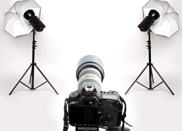 拍攝宣傳片能夠掌控燈光反差(圖1) 深圳宣傳片拍攝燈光反差的應用規(guī)則